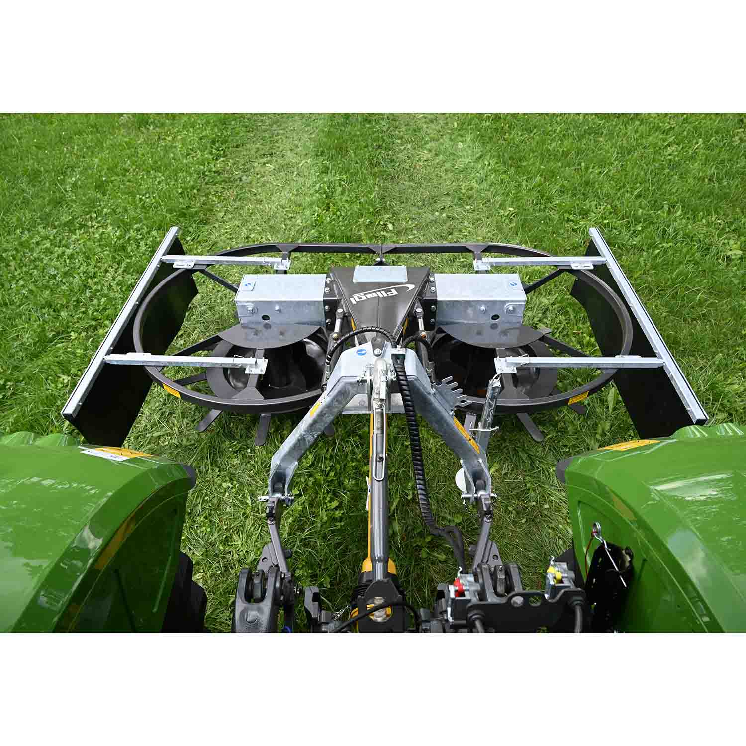 Éparpilleur d'ensilage « Duo » pour attelage arrière